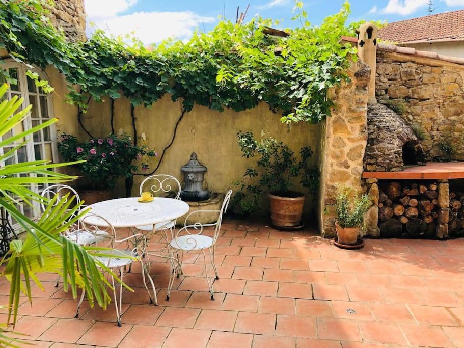 La Maison De Mama C: Charming French Village Home Sainte-Colombe-sur-lʼHers Εξωτερικό φωτογραφία